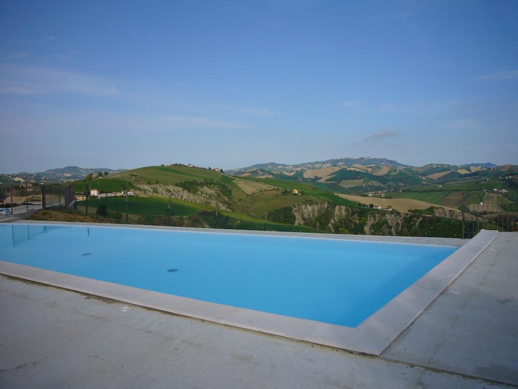 Agriturismo Fattoria Marchetti Hotell Montalto delle Marche Exteriör bild