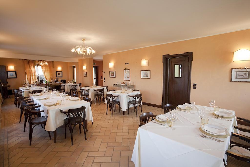 Agriturismo Fattoria Marchetti Hotell Montalto delle Marche Exteriör bild